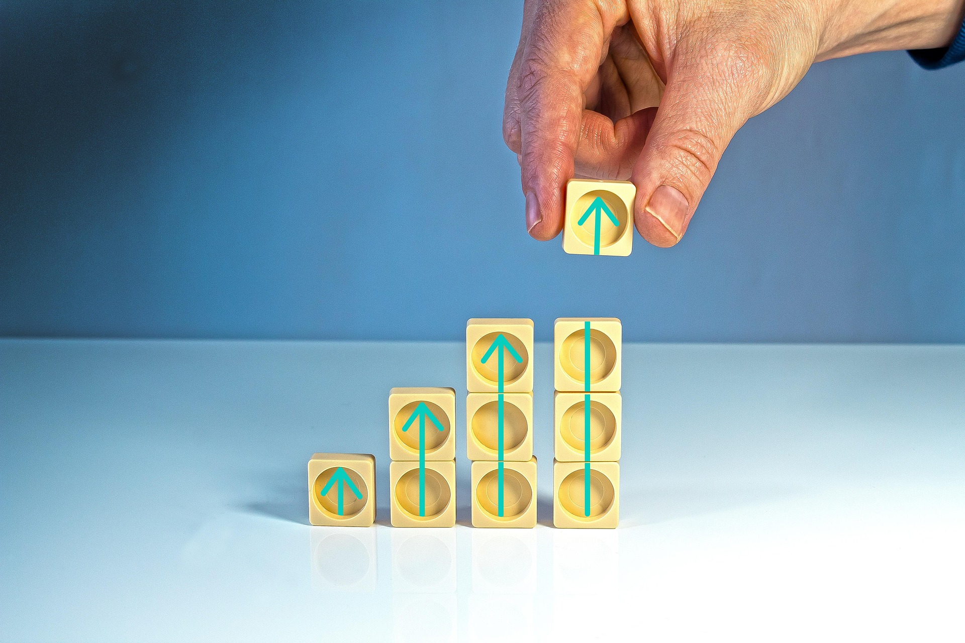 turnover-3966586_1920